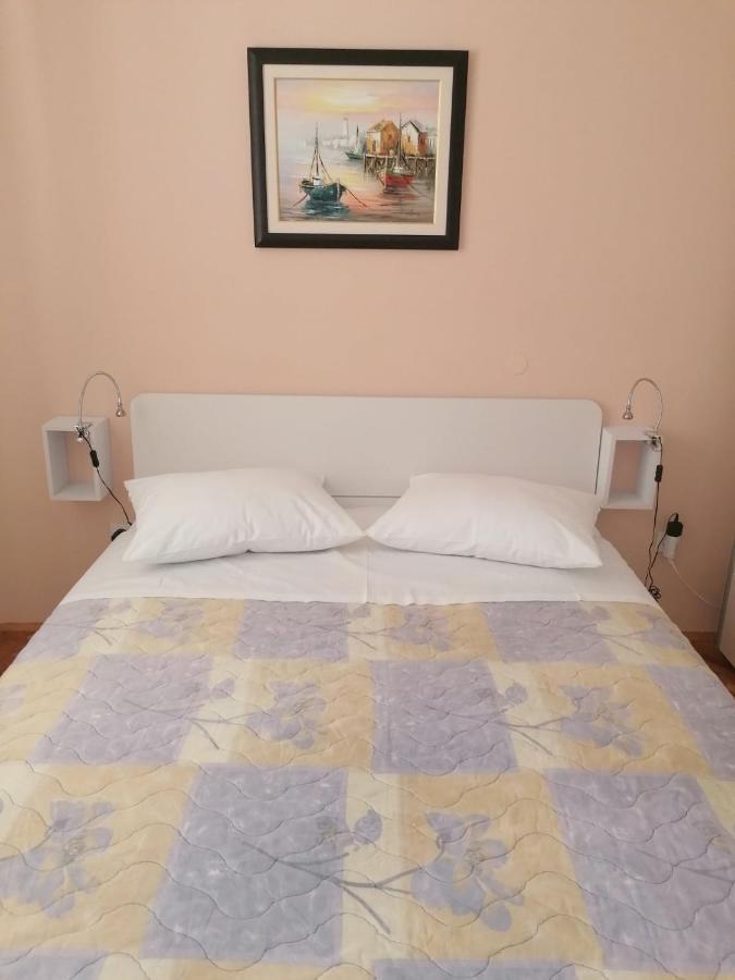 And Guscic Apartman Rab Town