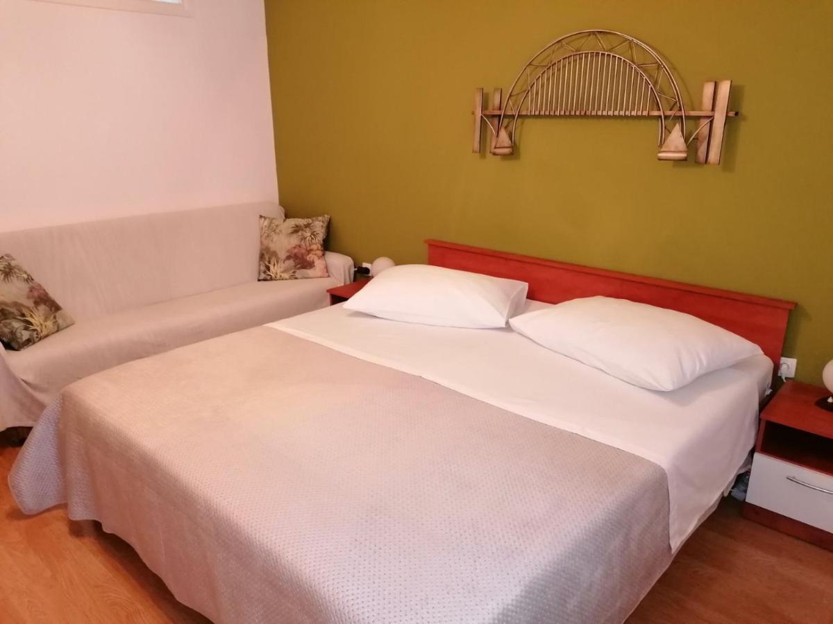 Apartman And Guscic